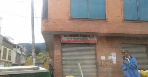 DISTRIHUEVOS Y VIVERES DISTRIHUEVOS Y VIVERES